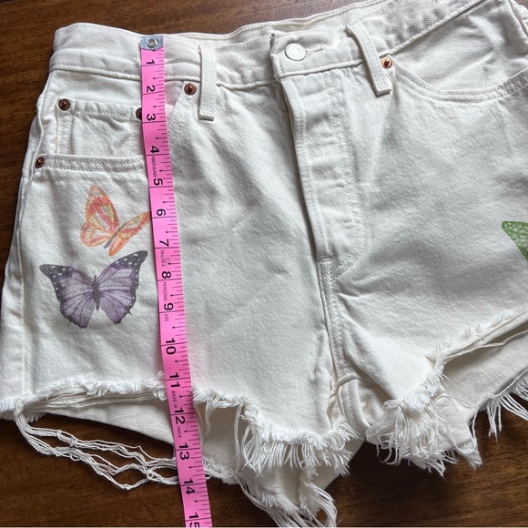 Levi’s 501 High Rise Butterfly Jean Shorts Off-White Size 29 - Picture 7 of 15
